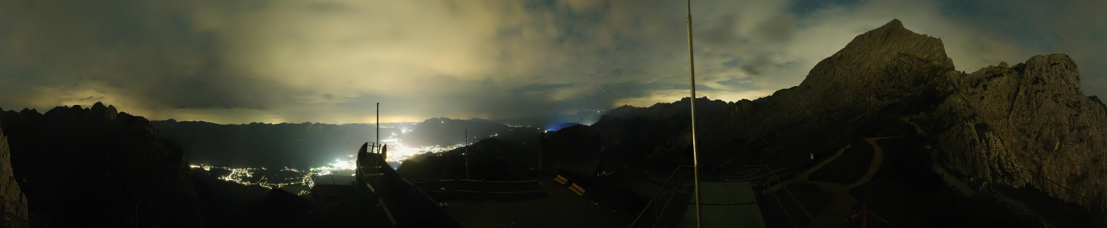 Archiv Foto Webcam Garmisch: Ausblick am Osterfelderkopf