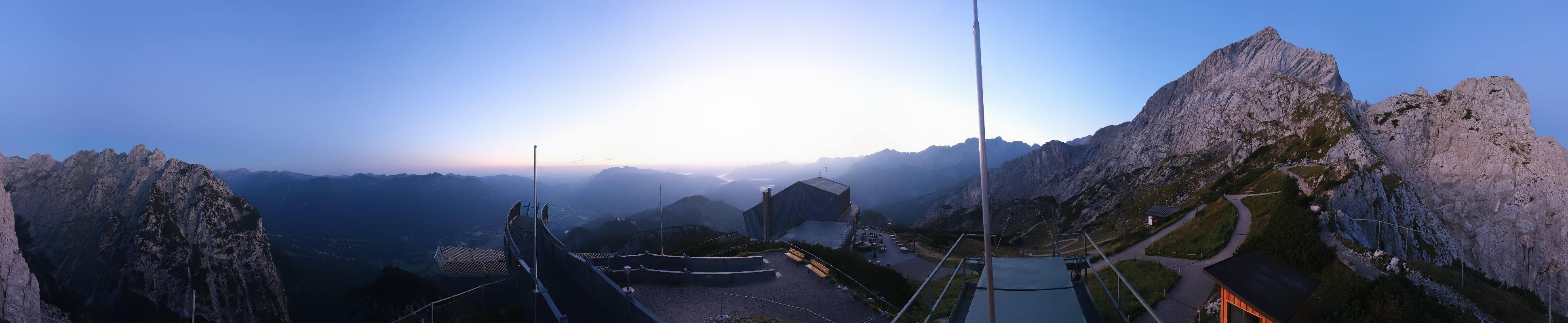 Archiv Foto Webcam Garmisch: Ausblick am Osterfelderkopf