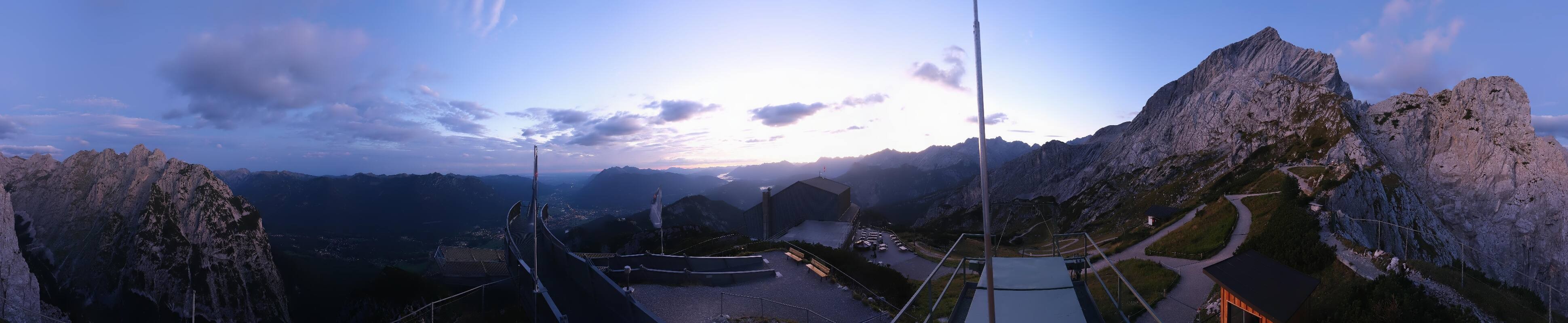 Archiv Foto Webcam Garmisch: Ausblick am Osterfelderkopf