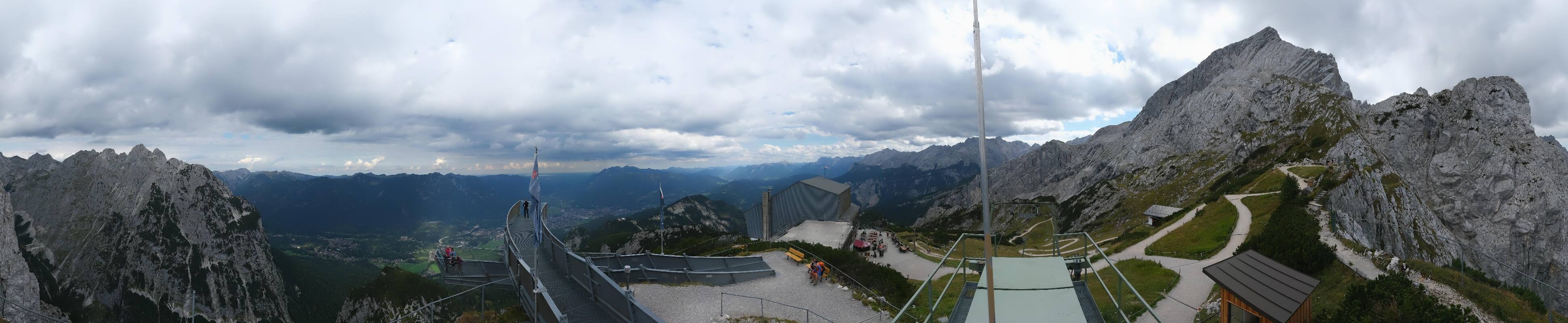 Archiv Foto Webcam Garmisch: Ausblick am Osterfelderkopf