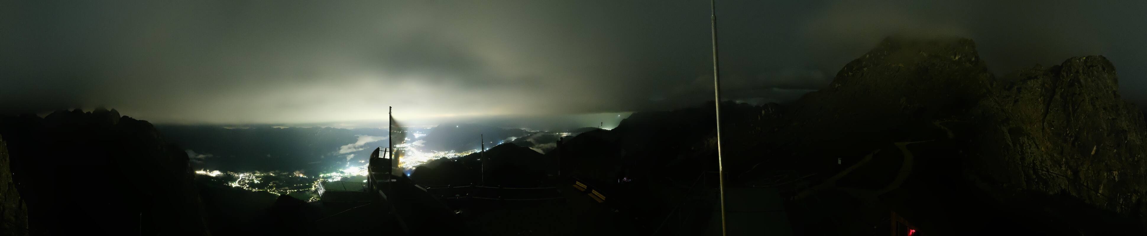 Archiv Foto Webcam Garmisch: Ausblick am Osterfelderkopf