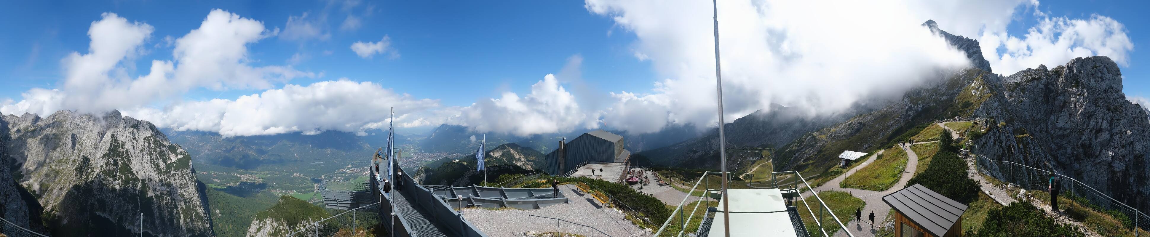 Archiv Foto Webcam Garmisch: Ausblick am Osterfelderkopf