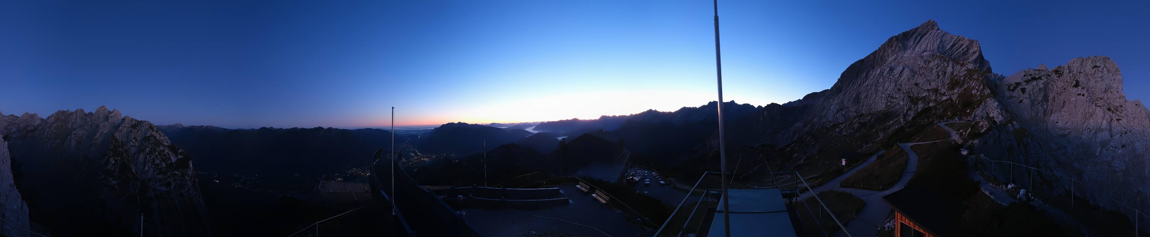 Archiv Foto Webcam Garmisch: Ausblick am Osterfelderkopf