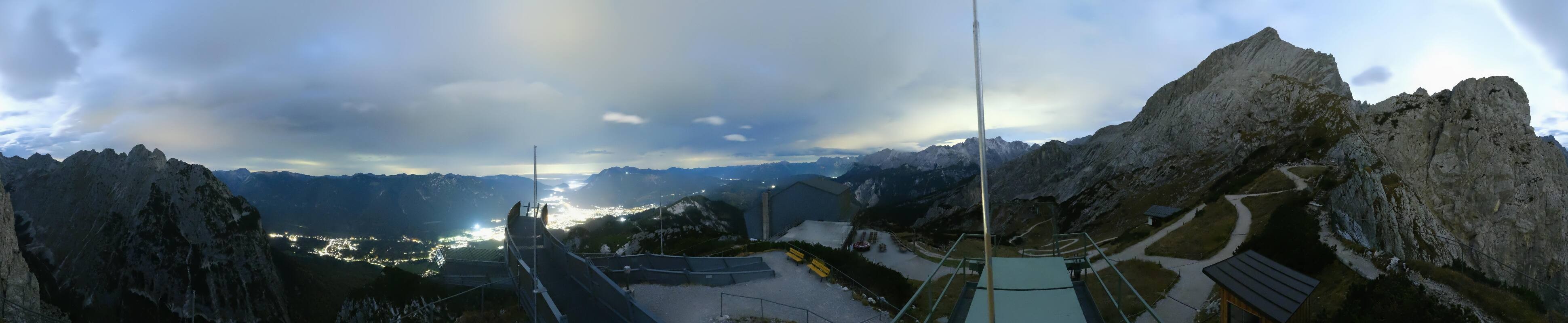 Archiv Foto Webcam Garmisch: Ausblick am Osterfelderkopf