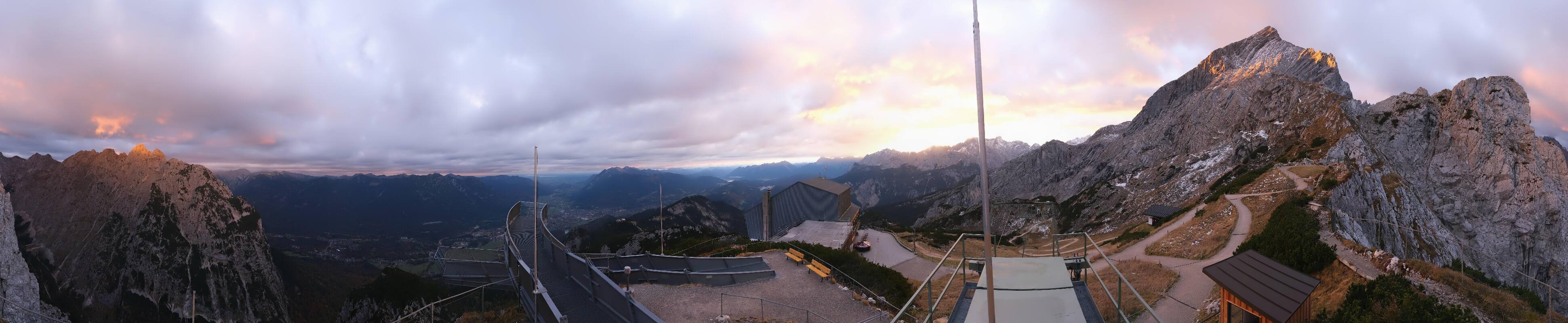 Archiv Foto Webcam Garmisch: Ausblick am Osterfelderkopf
