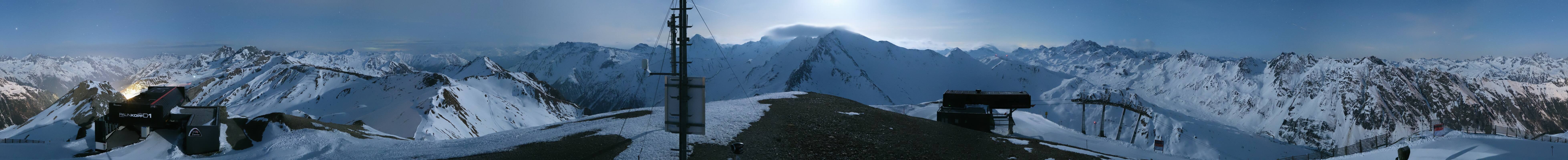 Archived image Webcam On the Summit of Palinkopf