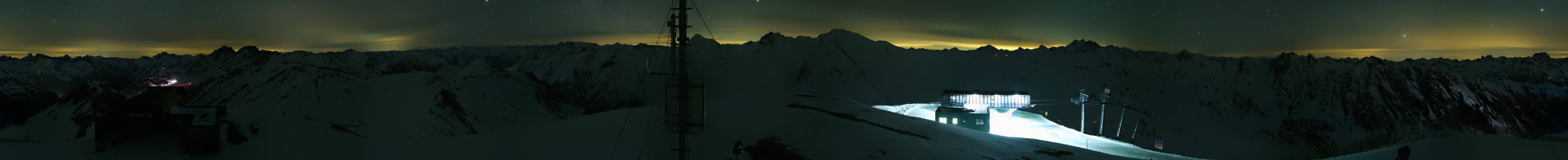 Archived image Webcam On the Summit of Palinkopf