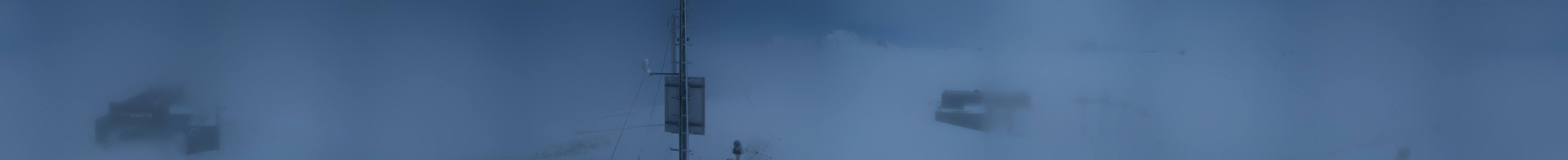 Archived image Webcam On the Summit of Palinkopf