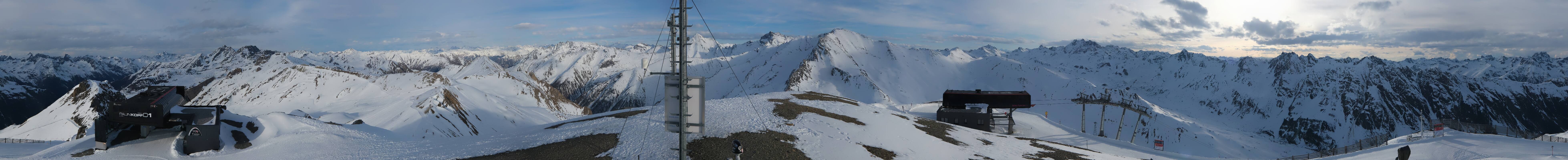 Archived image Webcam On the Summit of Palinkopf