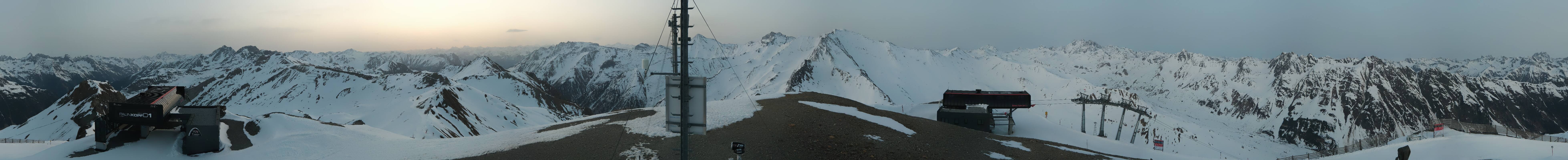 Archived image Webcam On the Summit of Palinkopf