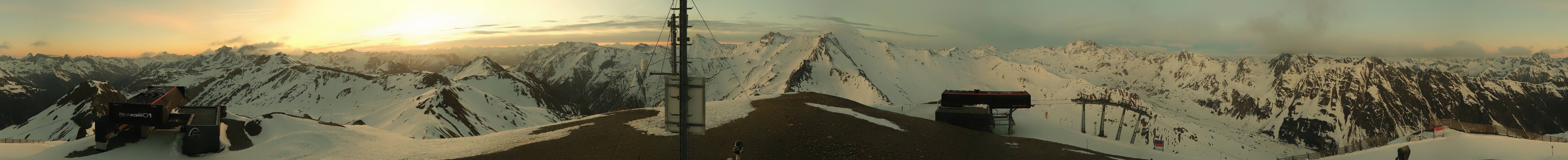 Archived image Webcam On the Summit of Palinkopf
