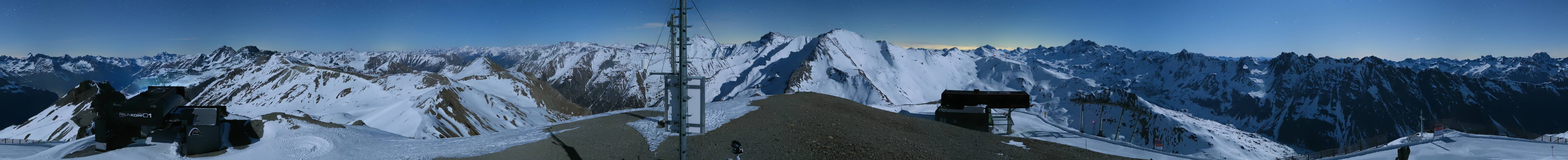 Archived image Webcam On the Summit of Palinkopf