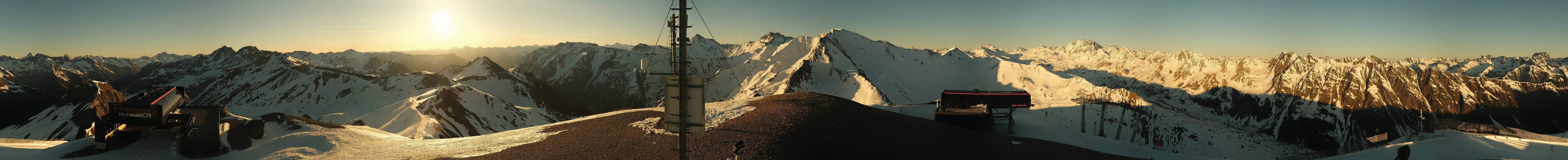 Archived image Webcam On the Summit of Palinkopf