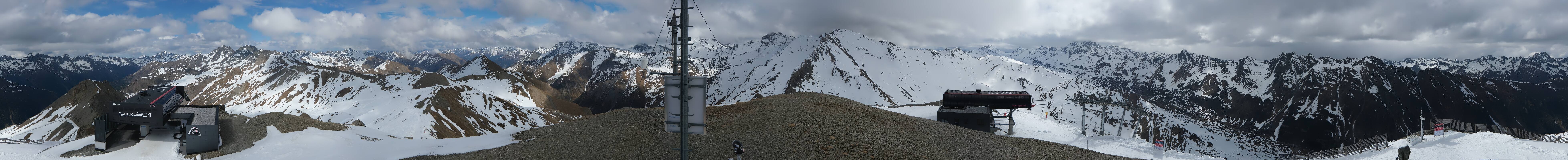 Archived image Webcam On the Summit of Palinkopf