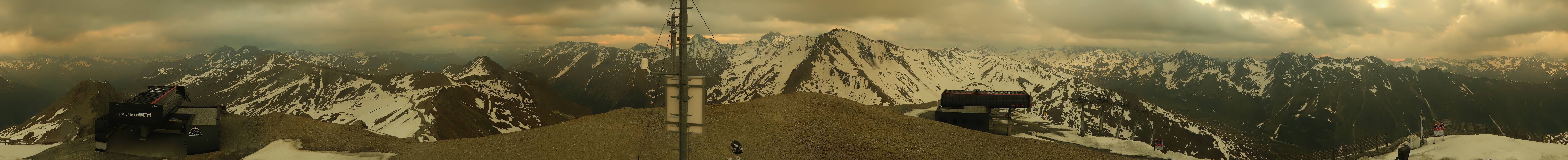 Archived image Webcam On the Summit of Palinkopf