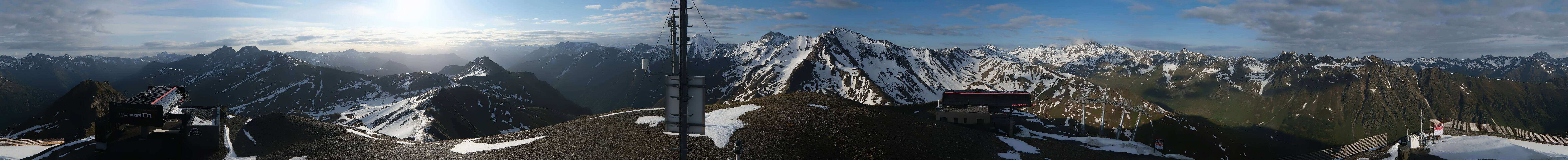 Archived image Webcam On the Summit of Palinkopf