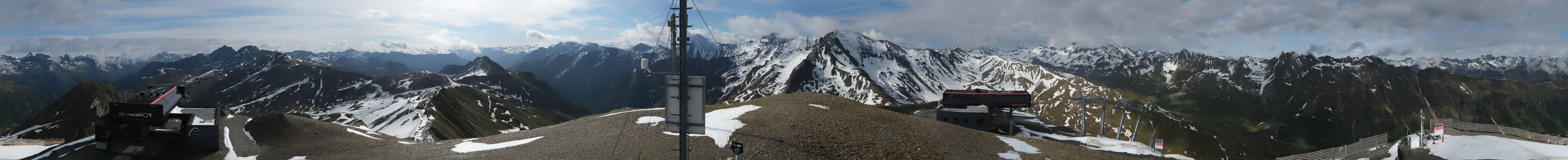 Archived image Webcam On the Summit of Palinkopf