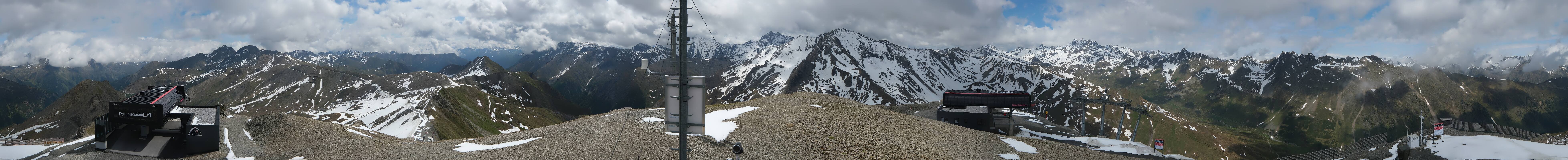 Archived image Webcam On the Summit of Palinkopf