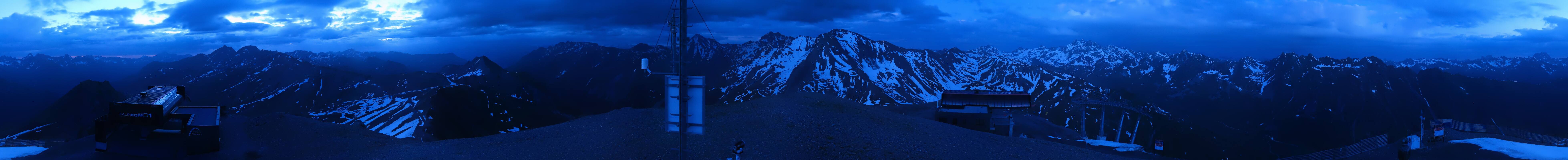 Archived image Webcam On the Summit of Palinkopf
