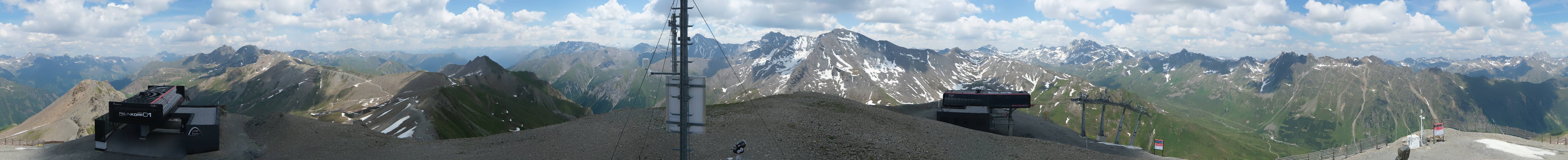 Archived image Webcam On the Summit of Palinkopf