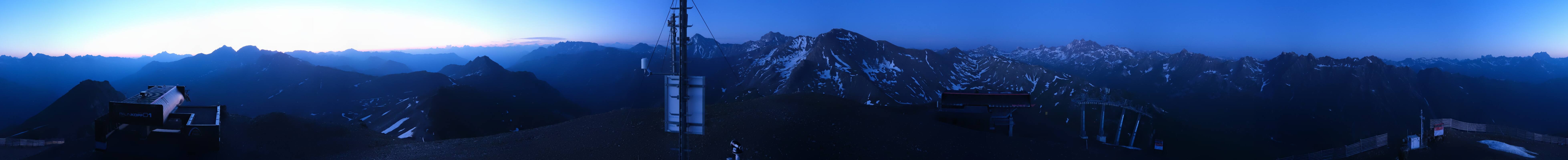 Archived image Webcam On the Summit of Palinkopf