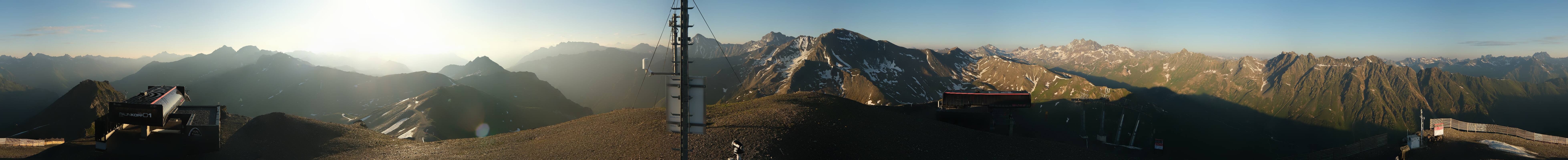 Archived image Webcam On the Summit of Palinkopf