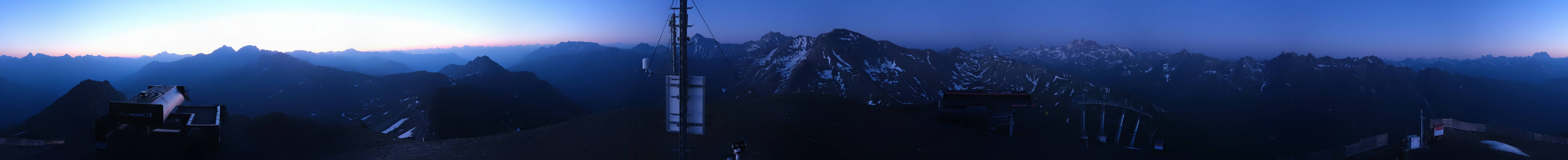Archived image Webcam On the Summit of Palinkopf