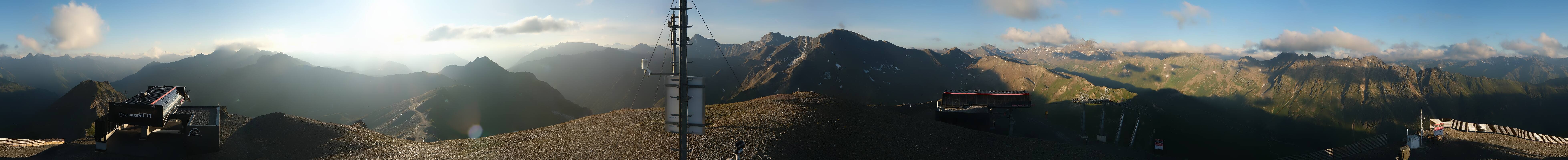 Archived image Webcam On the Summit of Palinkopf