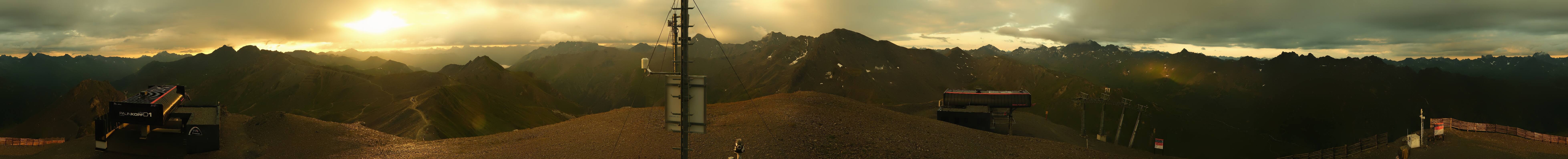 Archived image Webcam On the Summit of Palinkopf