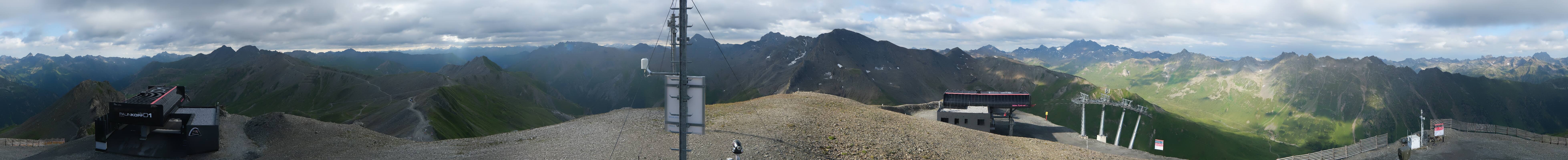 Archived image Webcam On the Summit of Palinkopf