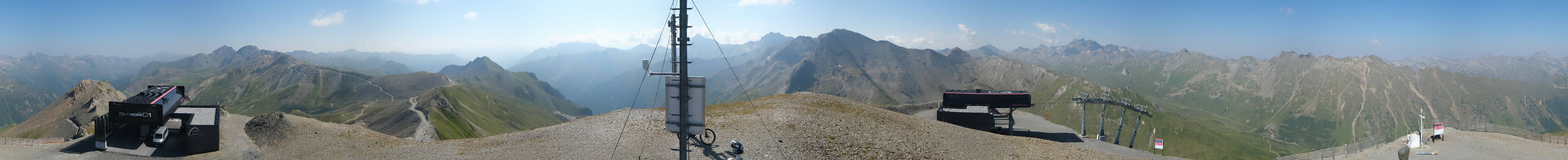 Archived image Webcam On the Summit of Palinkopf