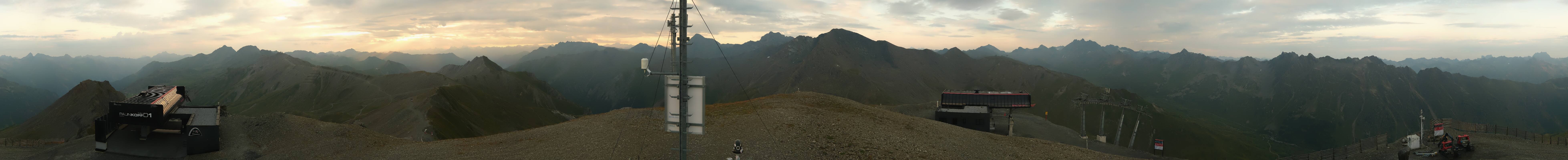Archived image Webcam On the Summit of Palinkopf