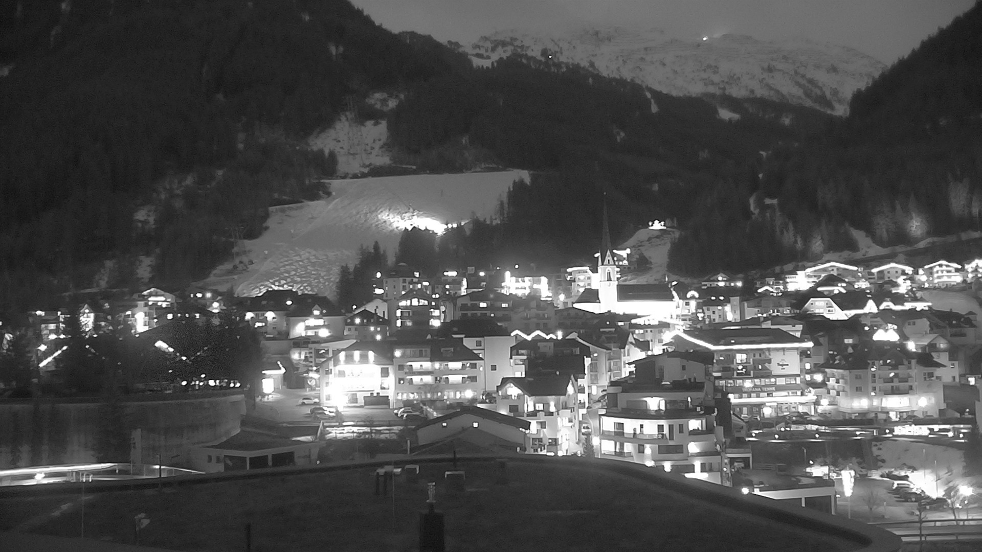 Archived image Webcam Center of Ischgl