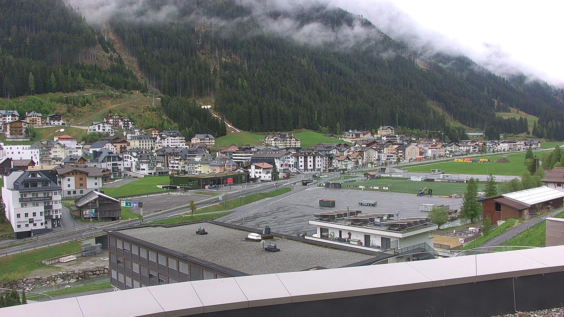 Archiv Foto Webcam Zentrum von Ischgl