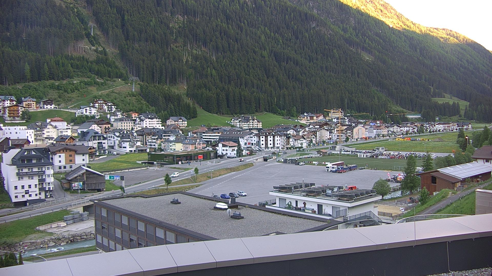 Archived image Webcam Center of Ischgl