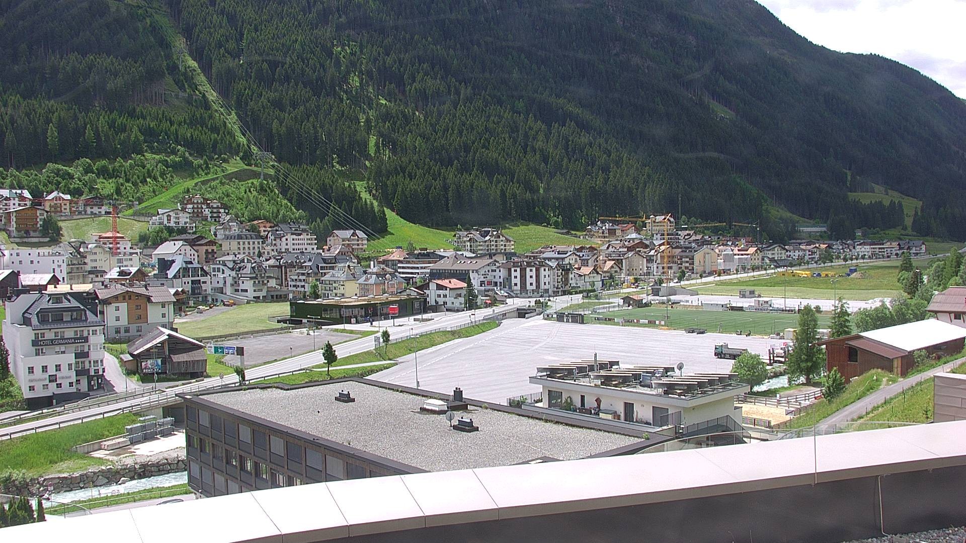 Archiv Foto Webcam Zentrum von Ischgl