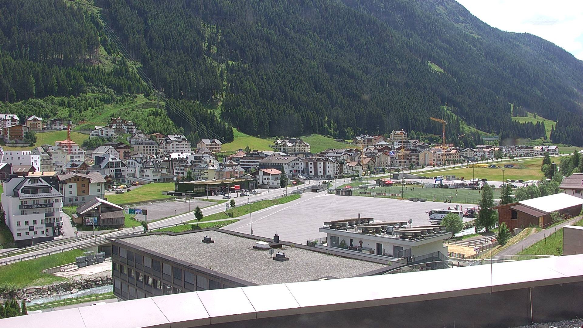 Archiv Foto Webcam Zentrum von Ischgl