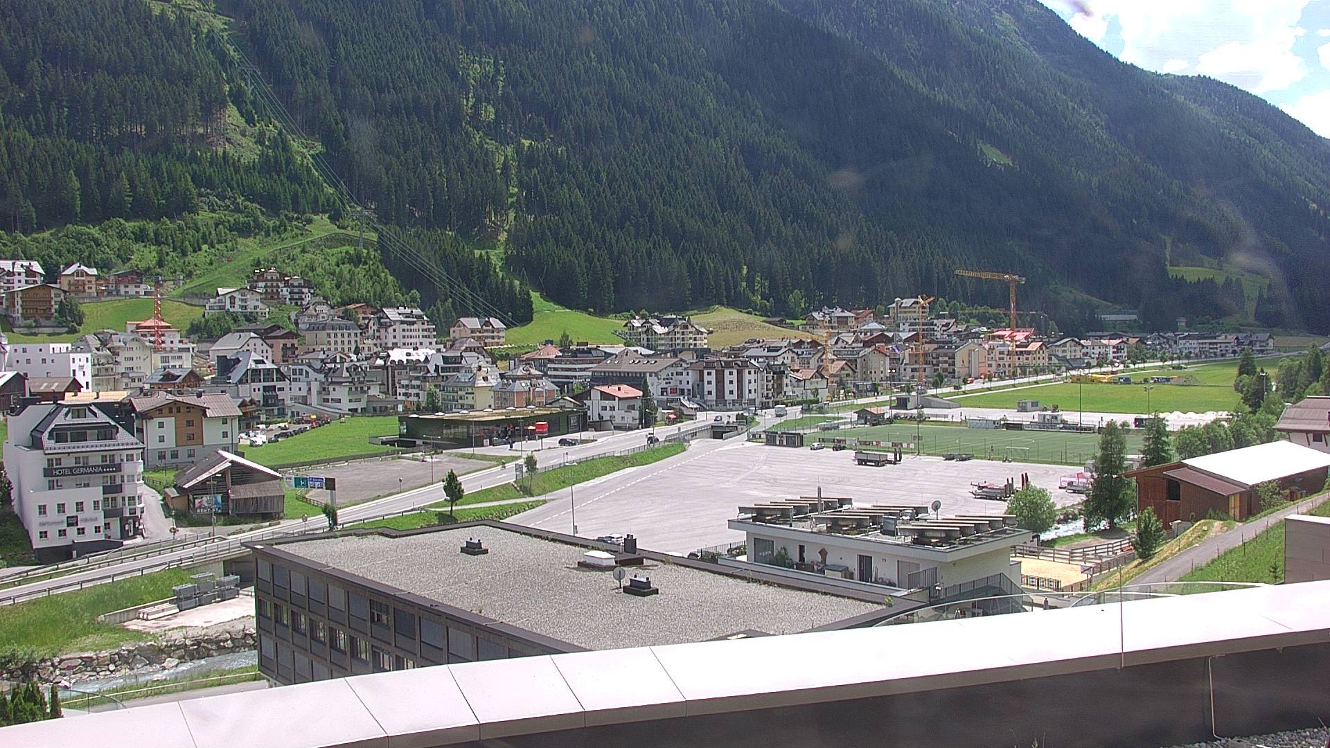 Archiv Foto Webcam Zentrum von Ischgl