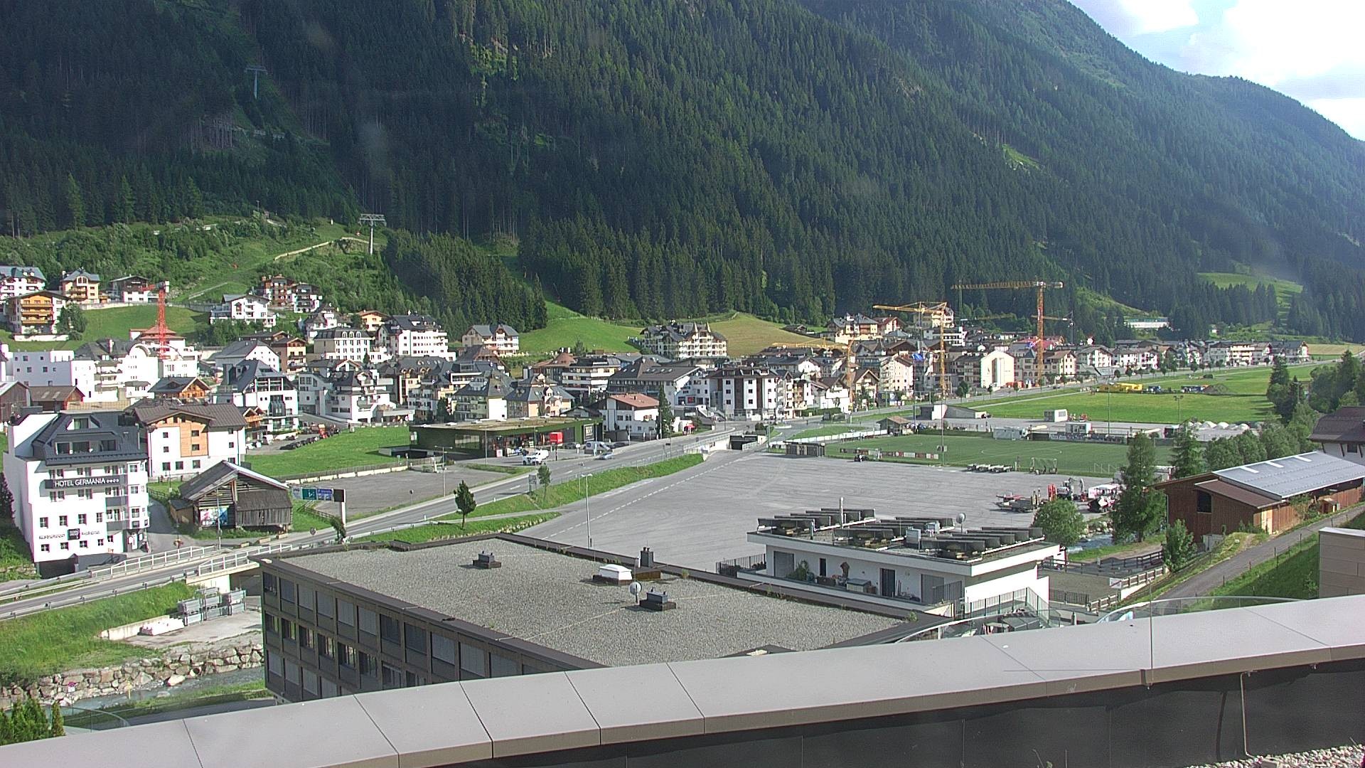 Archiv Foto Webcam Zentrum von Ischgl