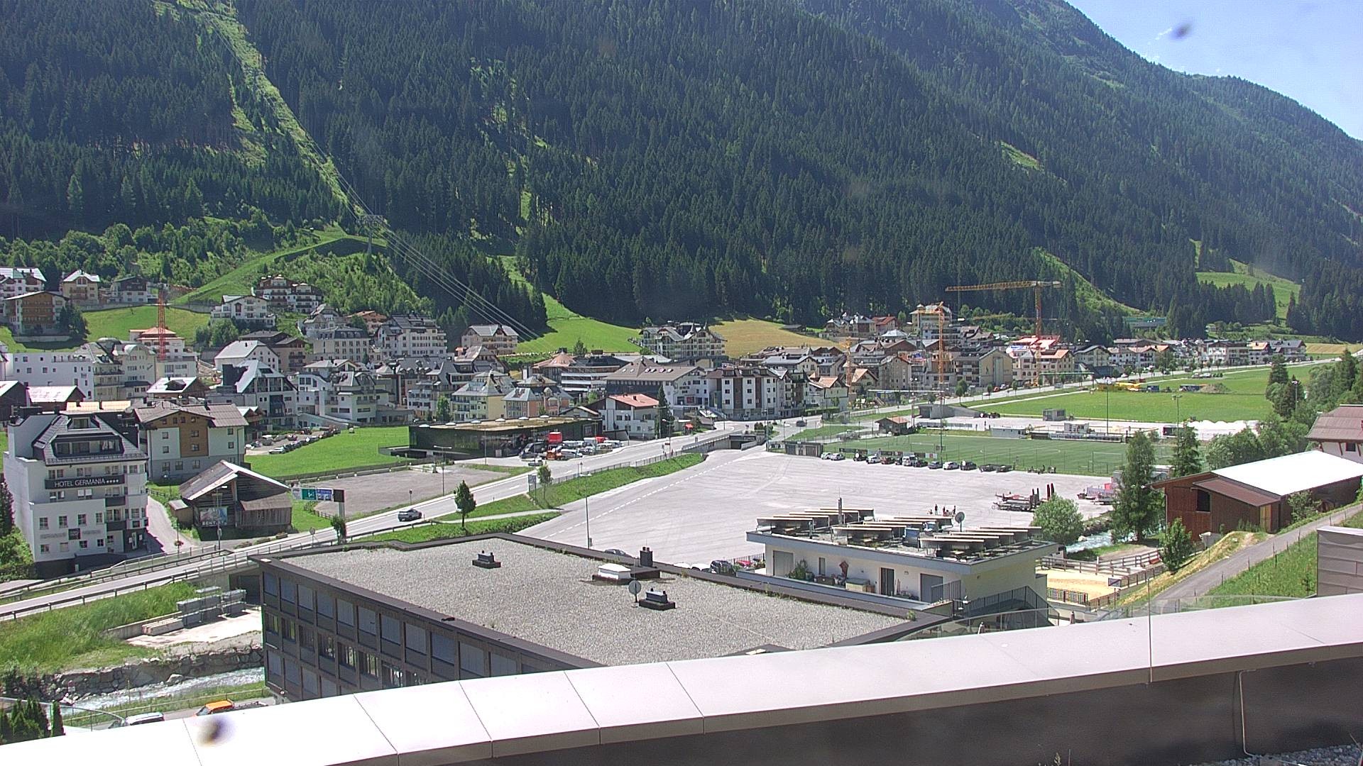 Archived image Webcam Center of Ischgl