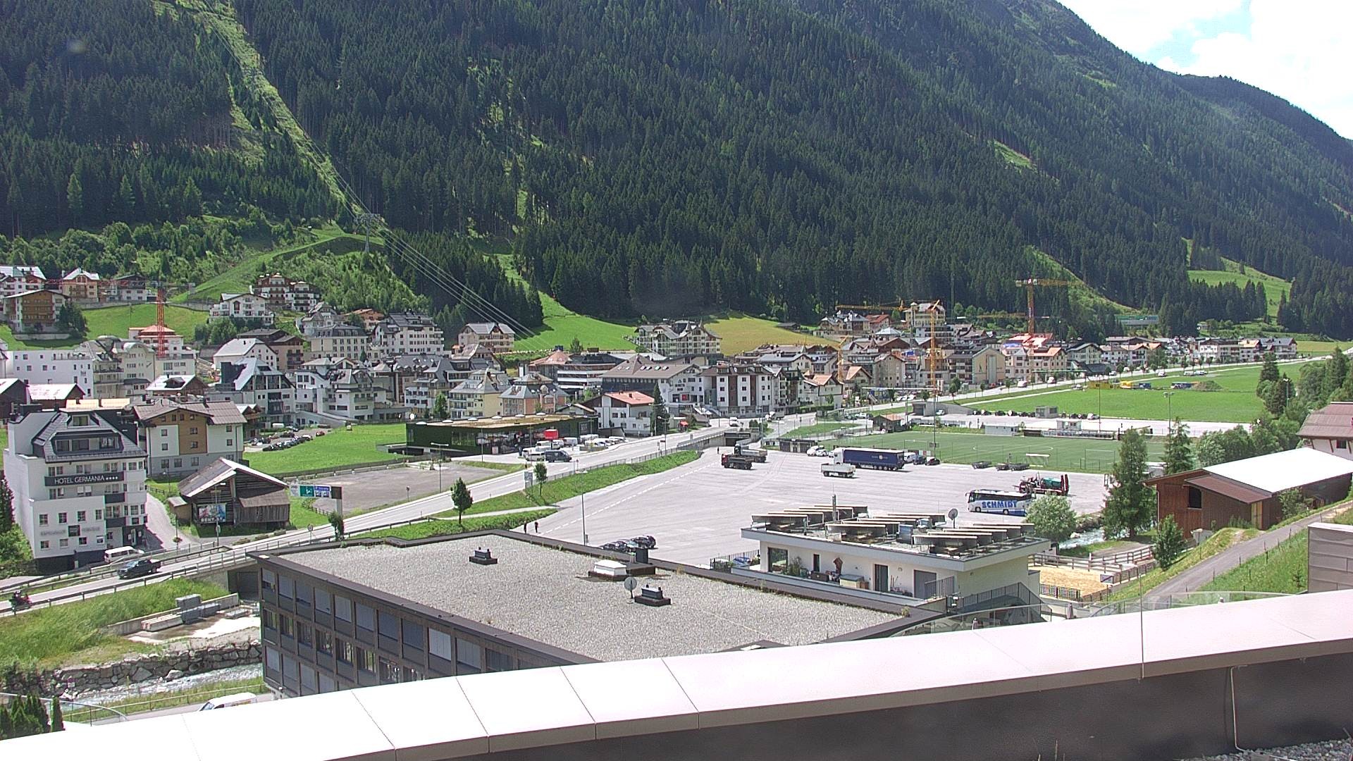 Archiv Foto Webcam Zentrum von Ischgl
