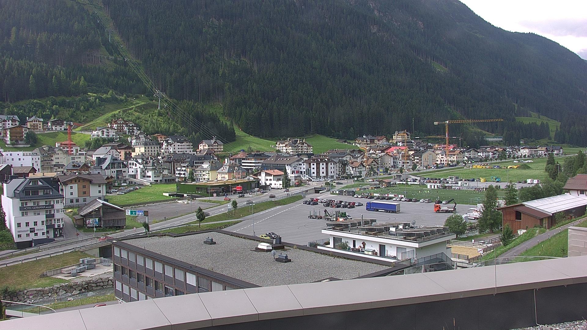 Archiv Foto Webcam Zentrum von Ischgl