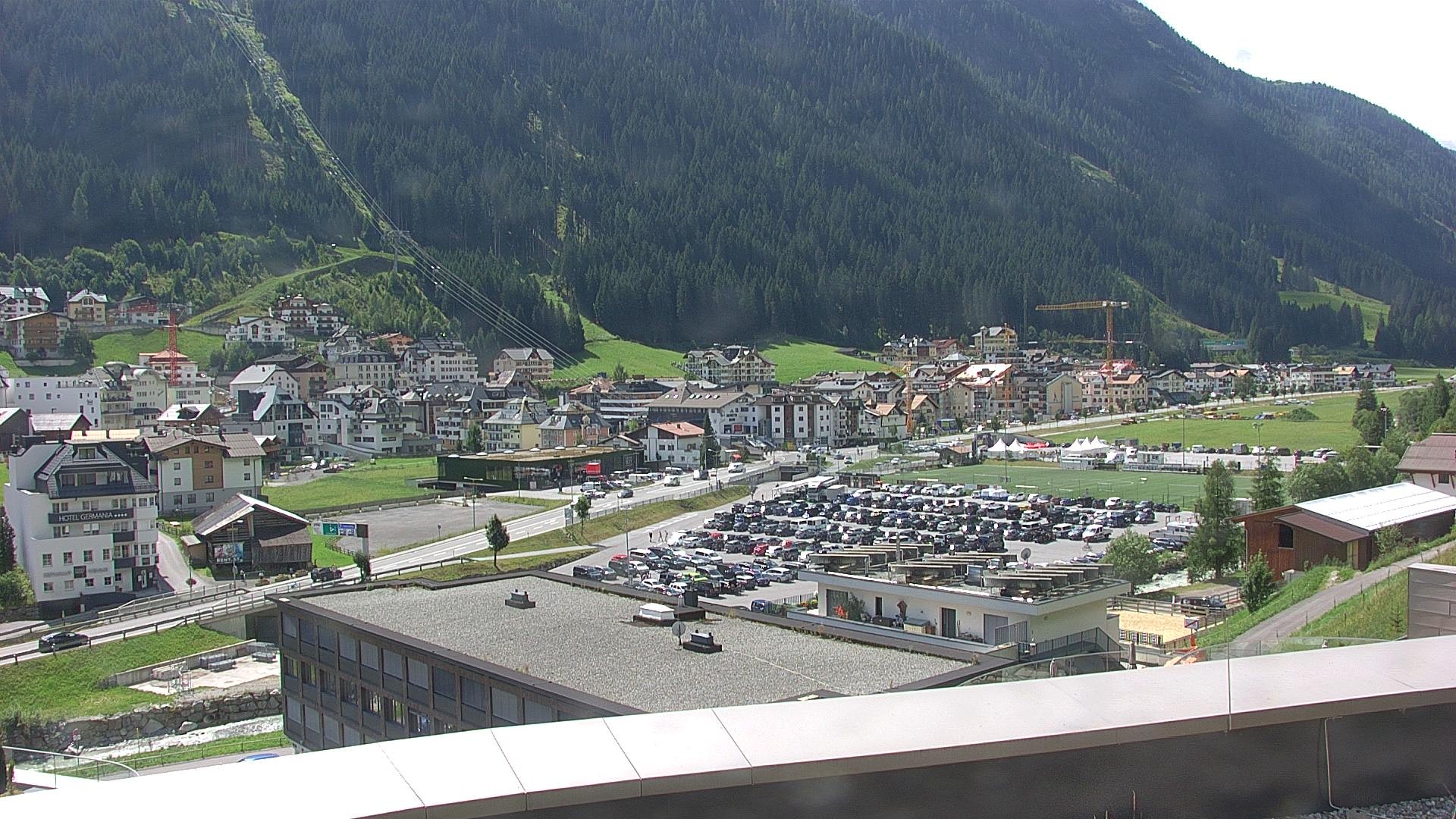 Archiv Foto Webcam Zentrum von Ischgl