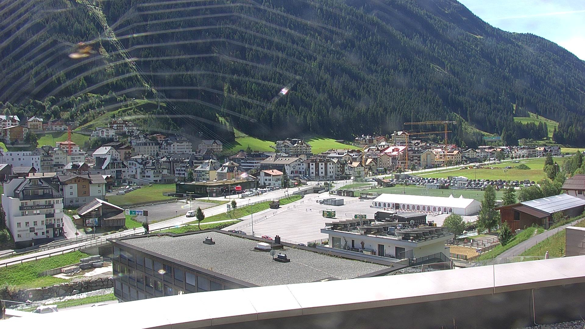 Archiv Foto Webcam Zentrum von Ischgl