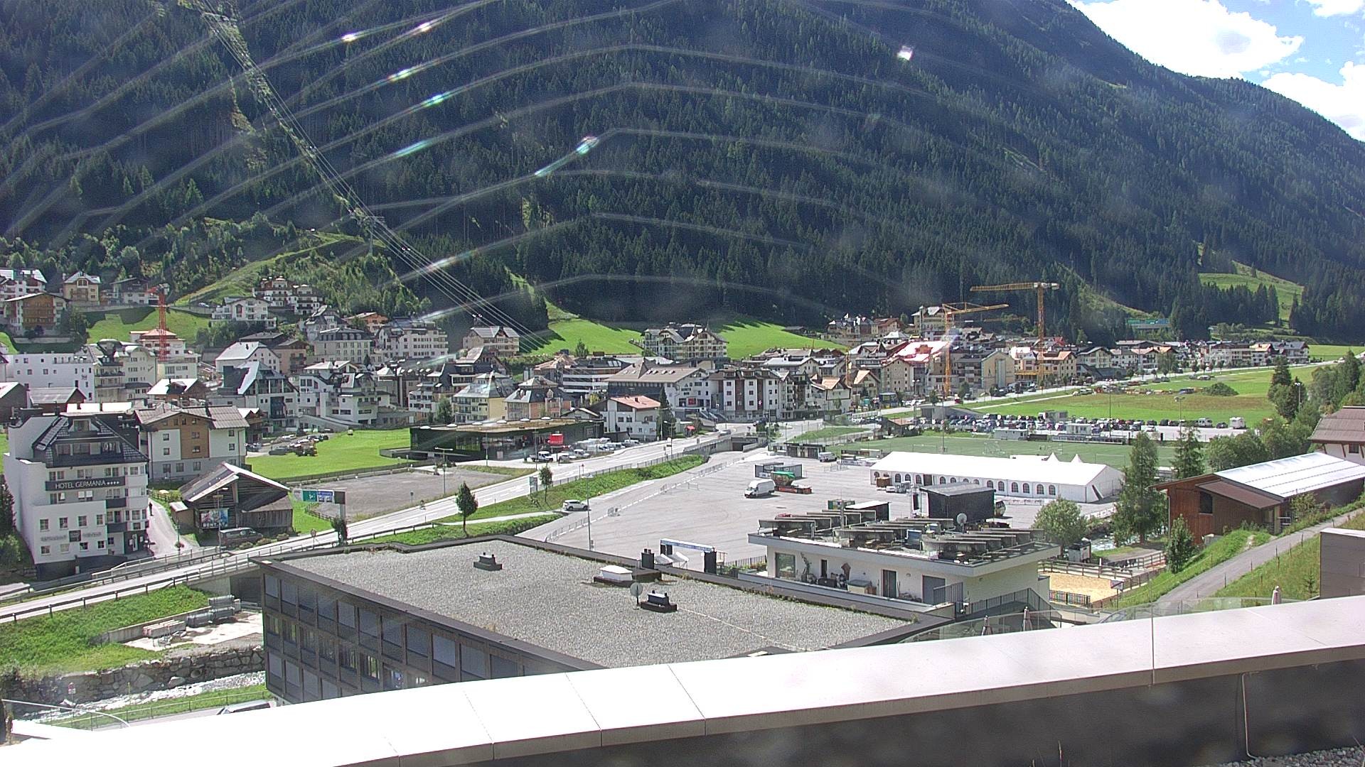 Archived image Webcam Center of Ischgl