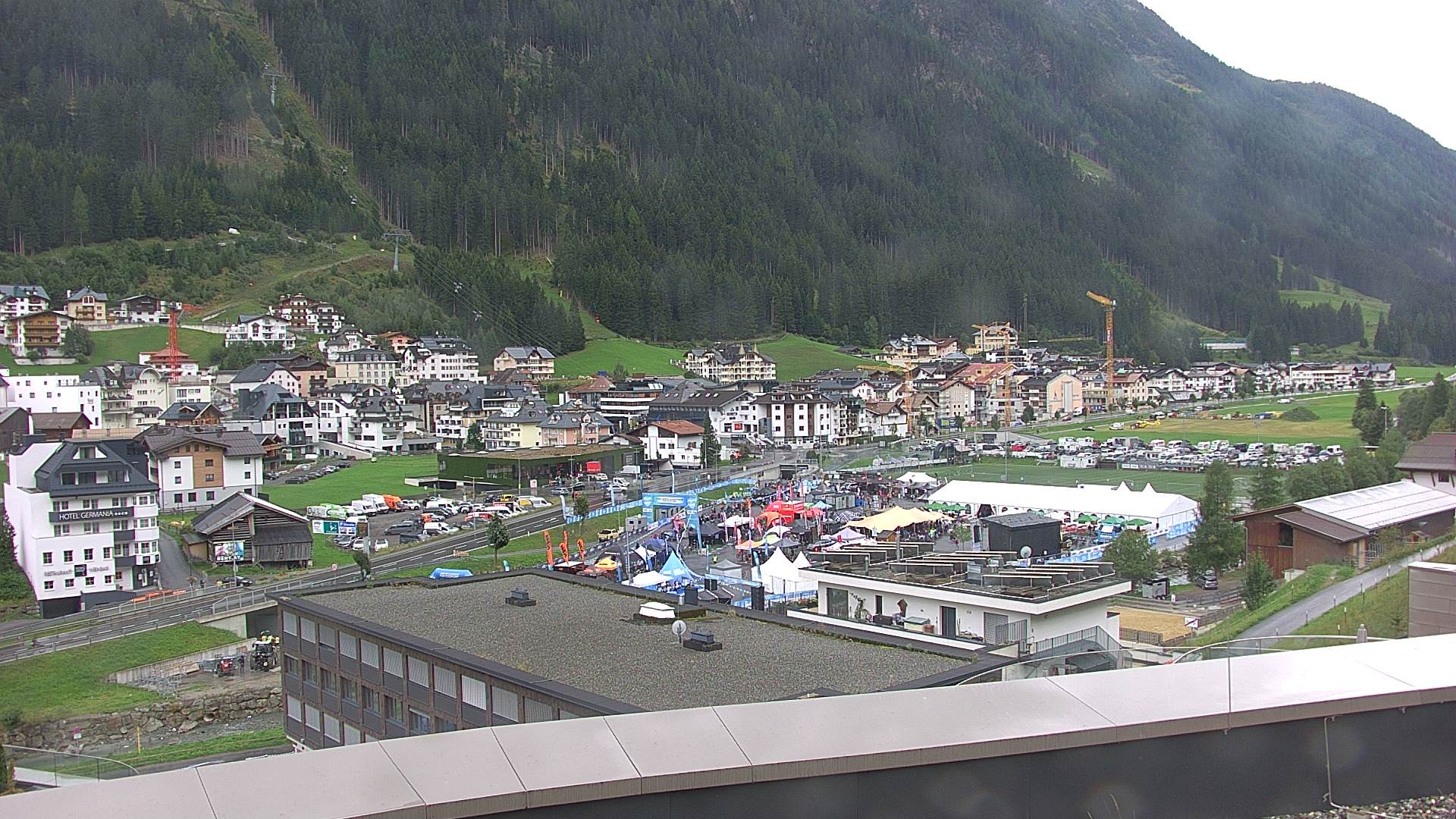 Archiv Foto Webcam Zentrum von Ischgl