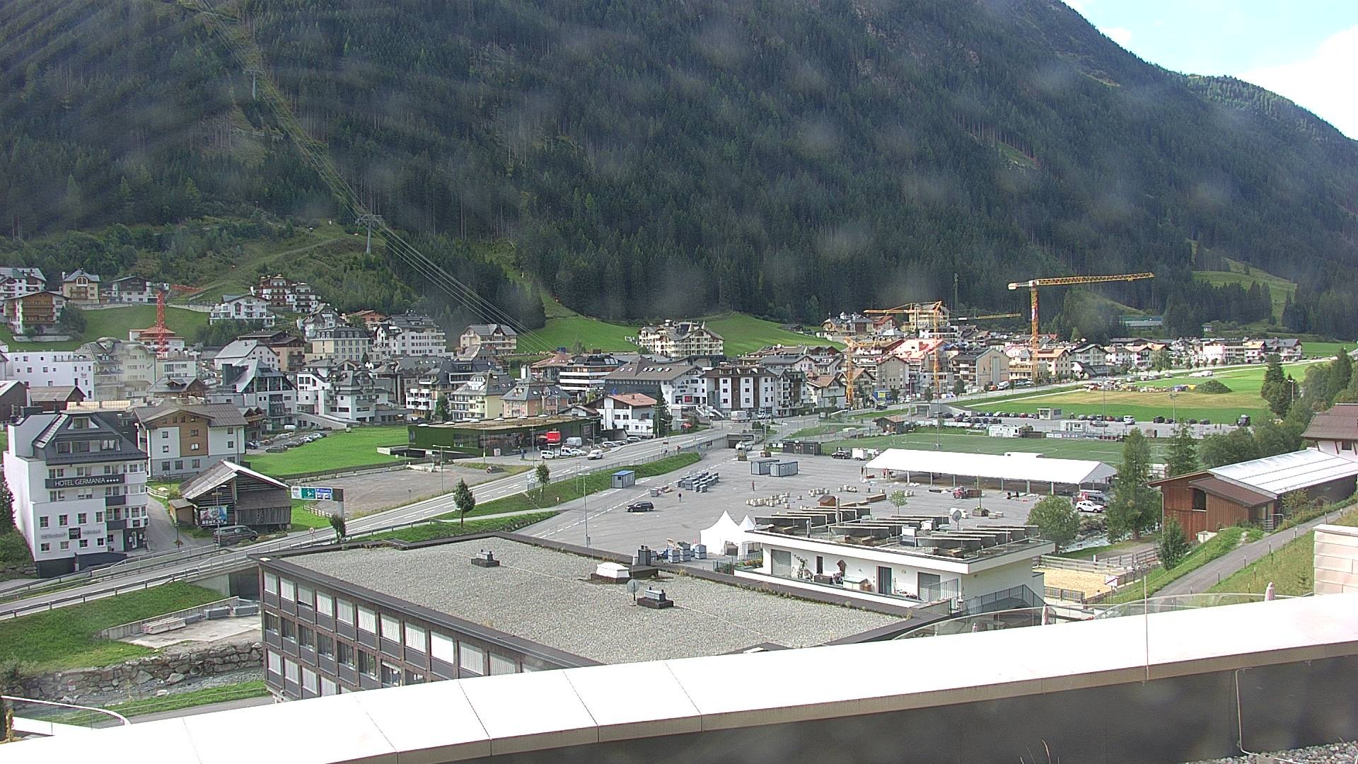 Archiv Foto Webcam Zentrum von Ischgl