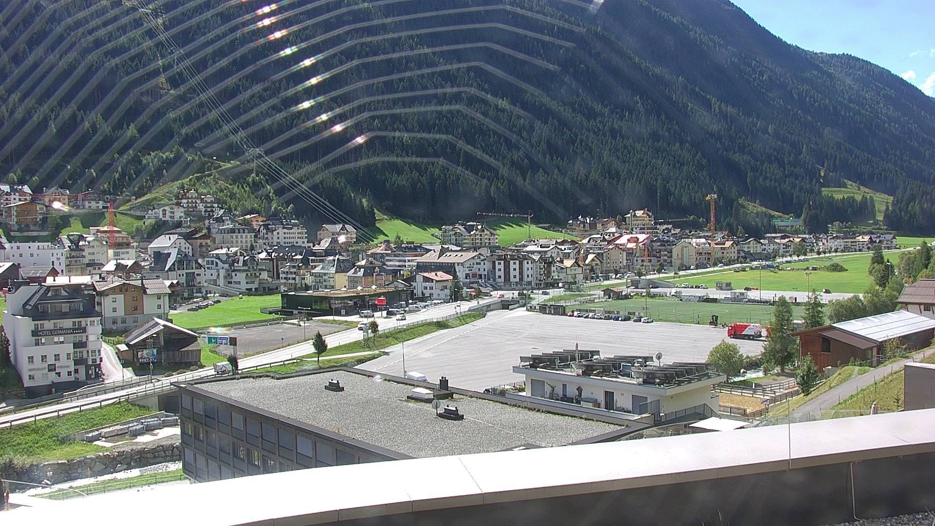 Archiv Foto Webcam Zentrum von Ischgl