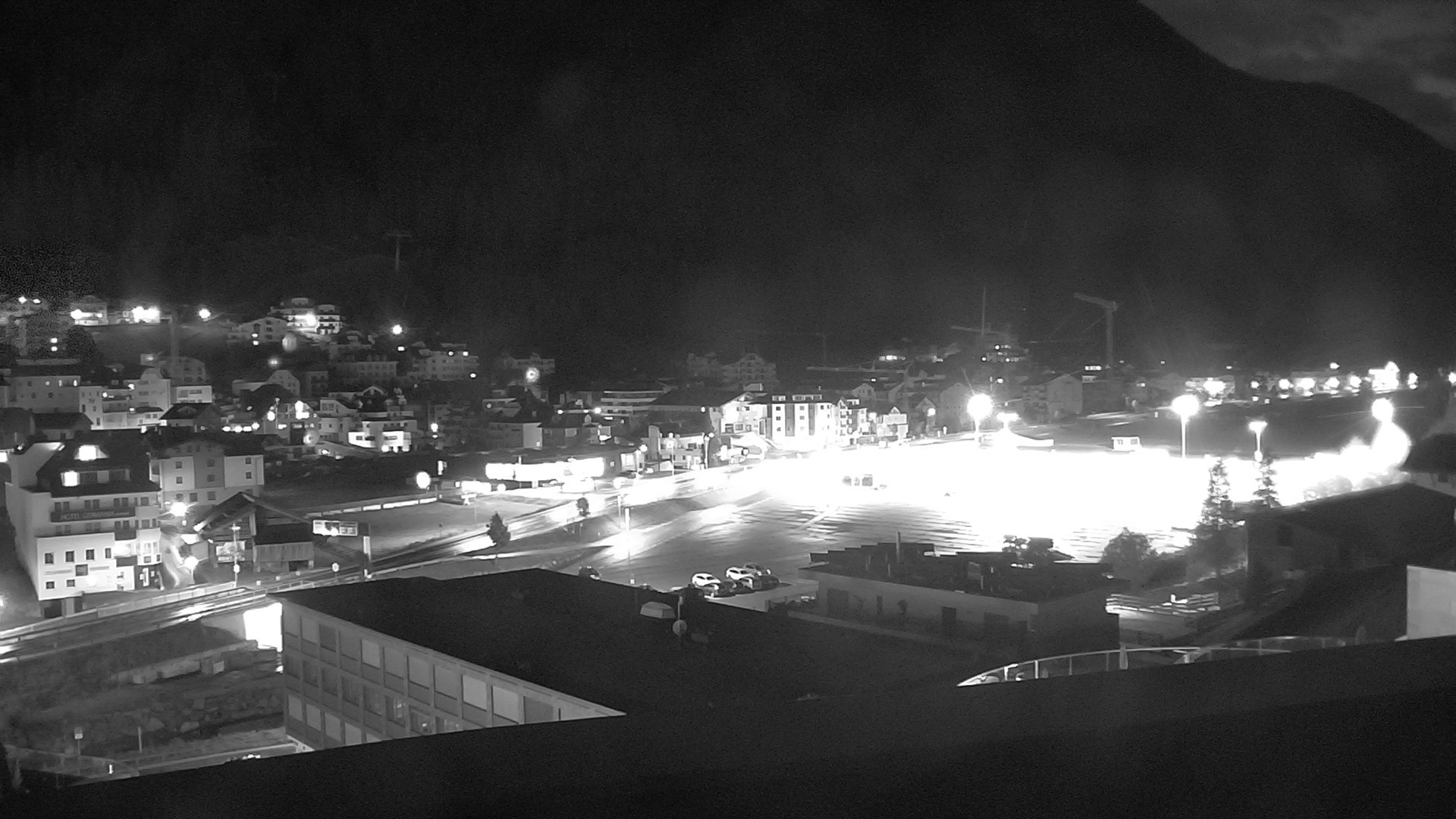 Archiv Foto Webcam Zentrum von Ischgl