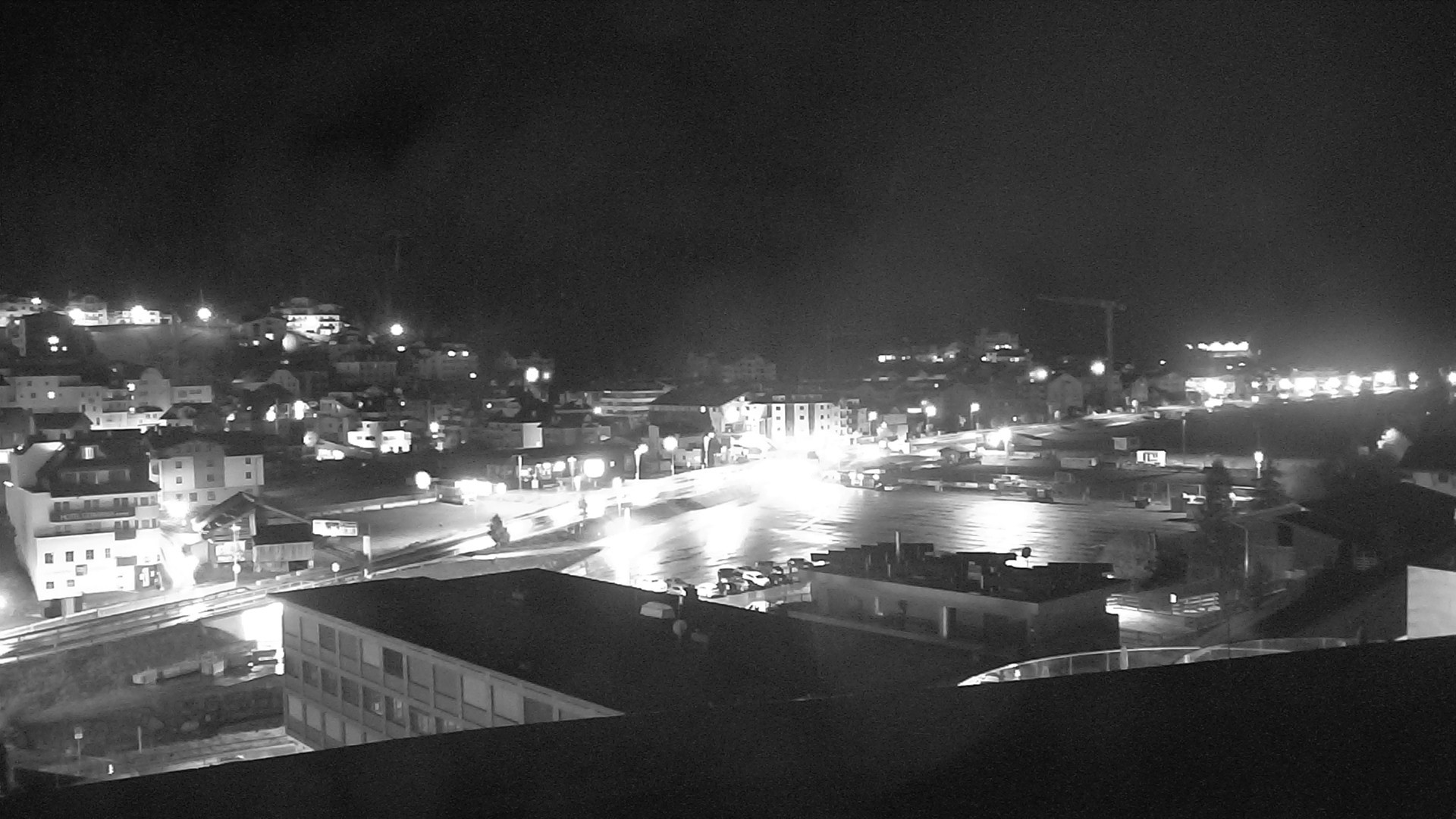 Archiv Foto Webcam Zentrum von Ischgl